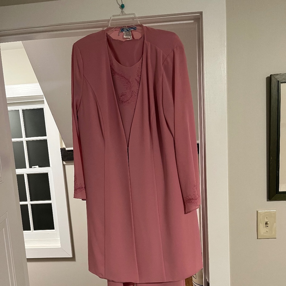 Womens pant suit